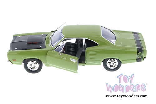 Showcasts Collectibles - Dodge Coronet Super Bee Hardtop (1969, 1/24 scale diecast model car, Asstd.) 73315/16D